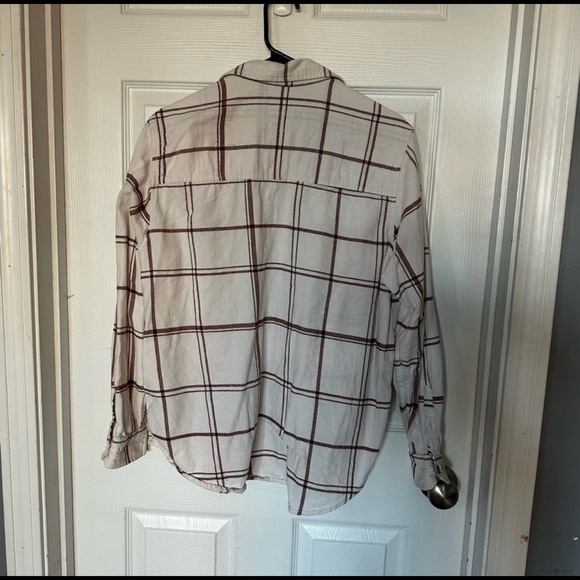 Universal Thread Cream Flannel - Picture 5 of 5